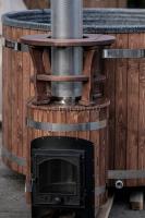 Водогрейная печь для фурако Тутуяс в деревянном массиве