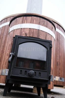 Водогрейная печь для фурако Тутуяс в деревянном массиве