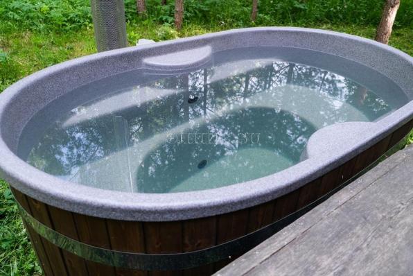 Купель с пластиковой вставкой (овальная)